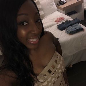 Meet your Posher, Minnie h.